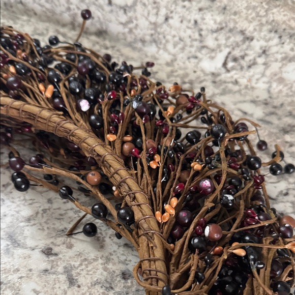 Rustic Berry Wreath - Picture 2 of 6